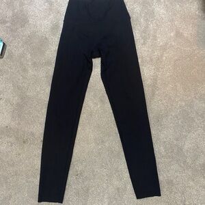 Black Aerie leggings!